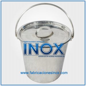 balde en acero inoxidable