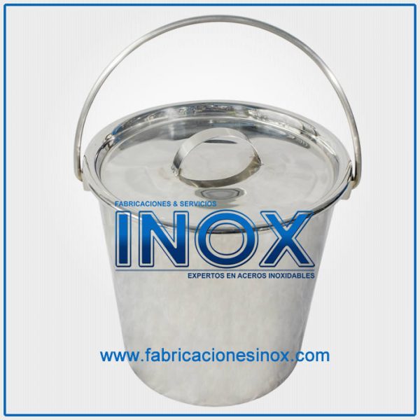 balde en acero inoxidable
