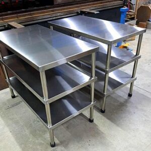 MESA DE 3 NIVELES EN ACERO INOXIDABLE